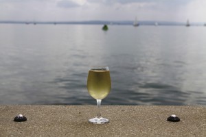 Leave the drinks behind when boating -- its a pleasant reason to return safely